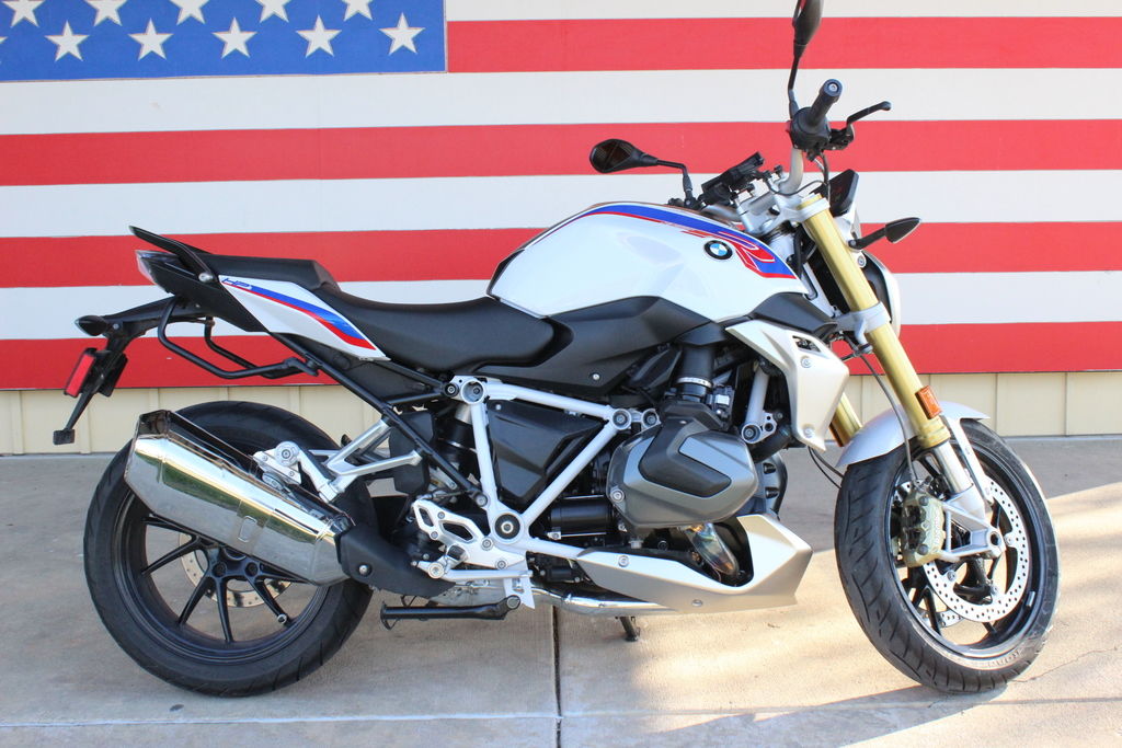 2020 R 1250 R Light White/Lupin Blue Met/Raci  U019310 - Click for larger photo