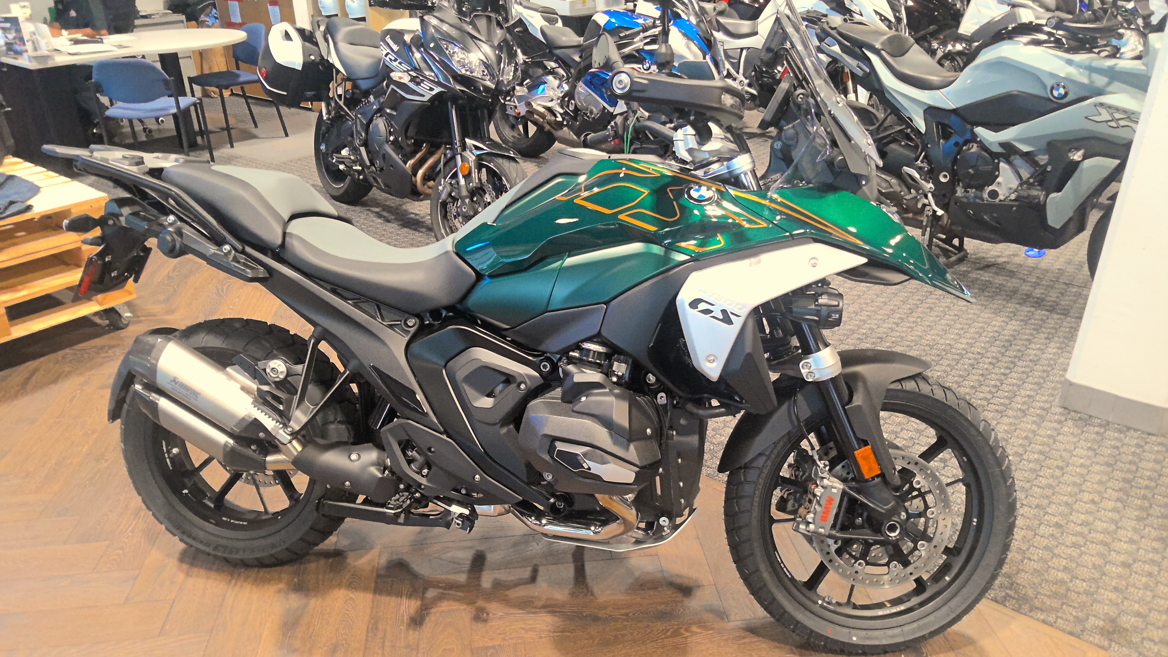 2024 R1300GS R1300GS 39862 - Click for larger photo