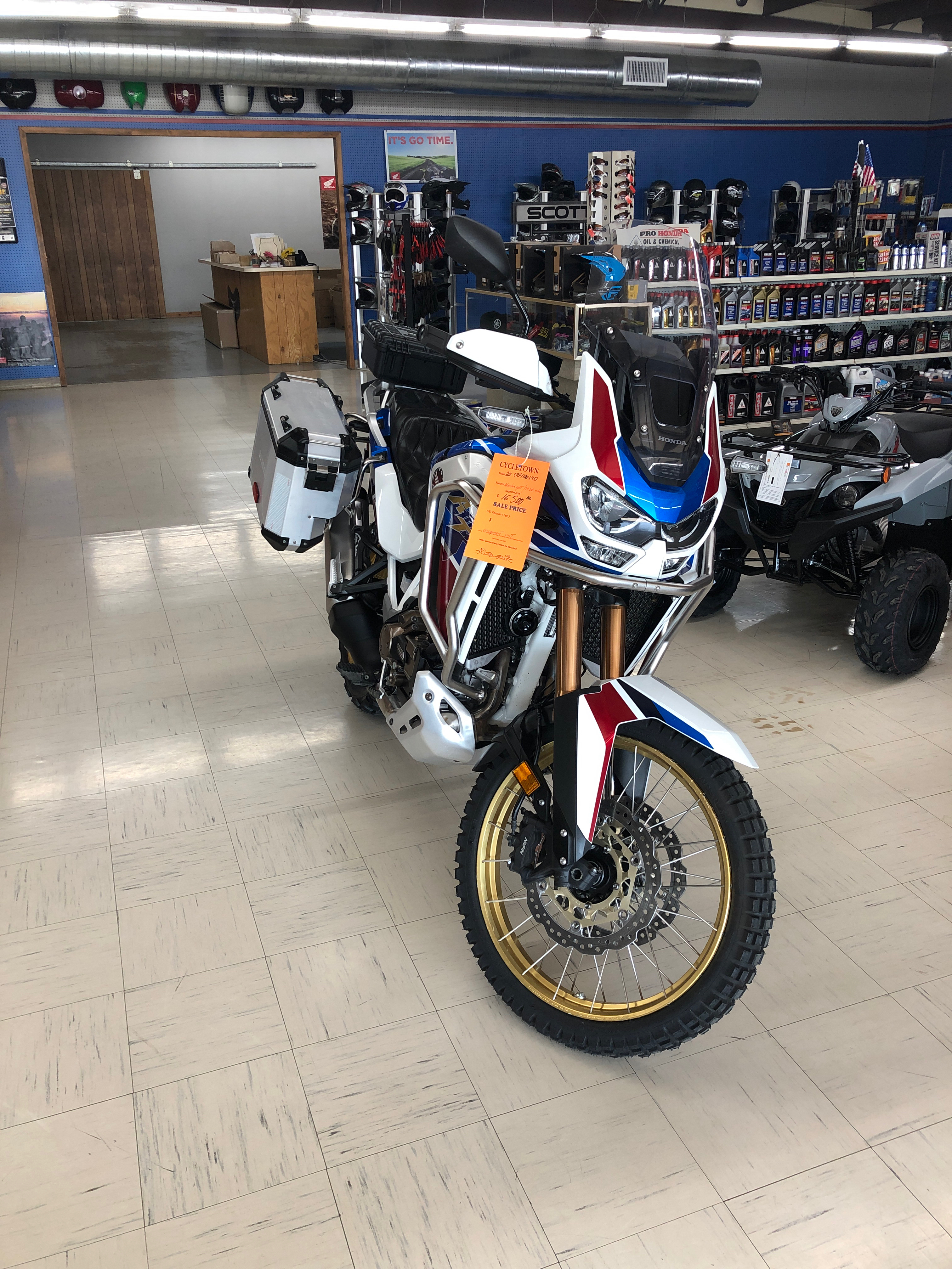 2020 Africa Twin Adventure Sports ES DCT Africa Twin Adventure Sports ES DCT  - Click for larger photo