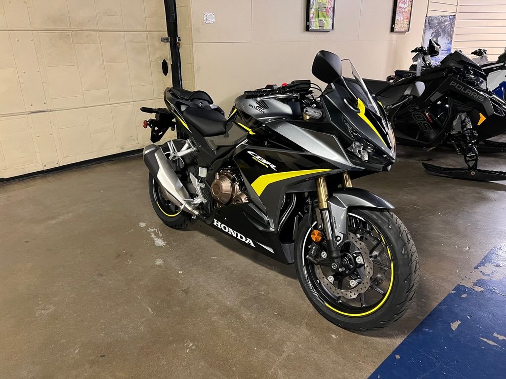 2023 CBR500R  H00860 - Click for larger photo