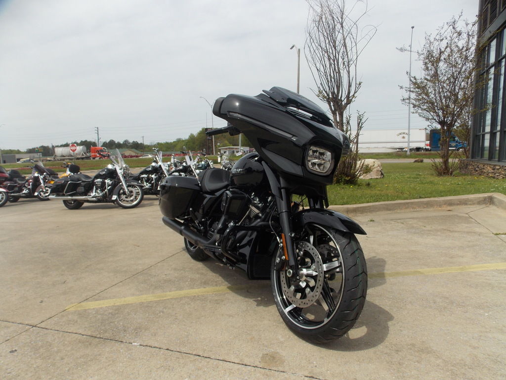 2024 FLHX - Street Glide  624585 - Click for larger photo