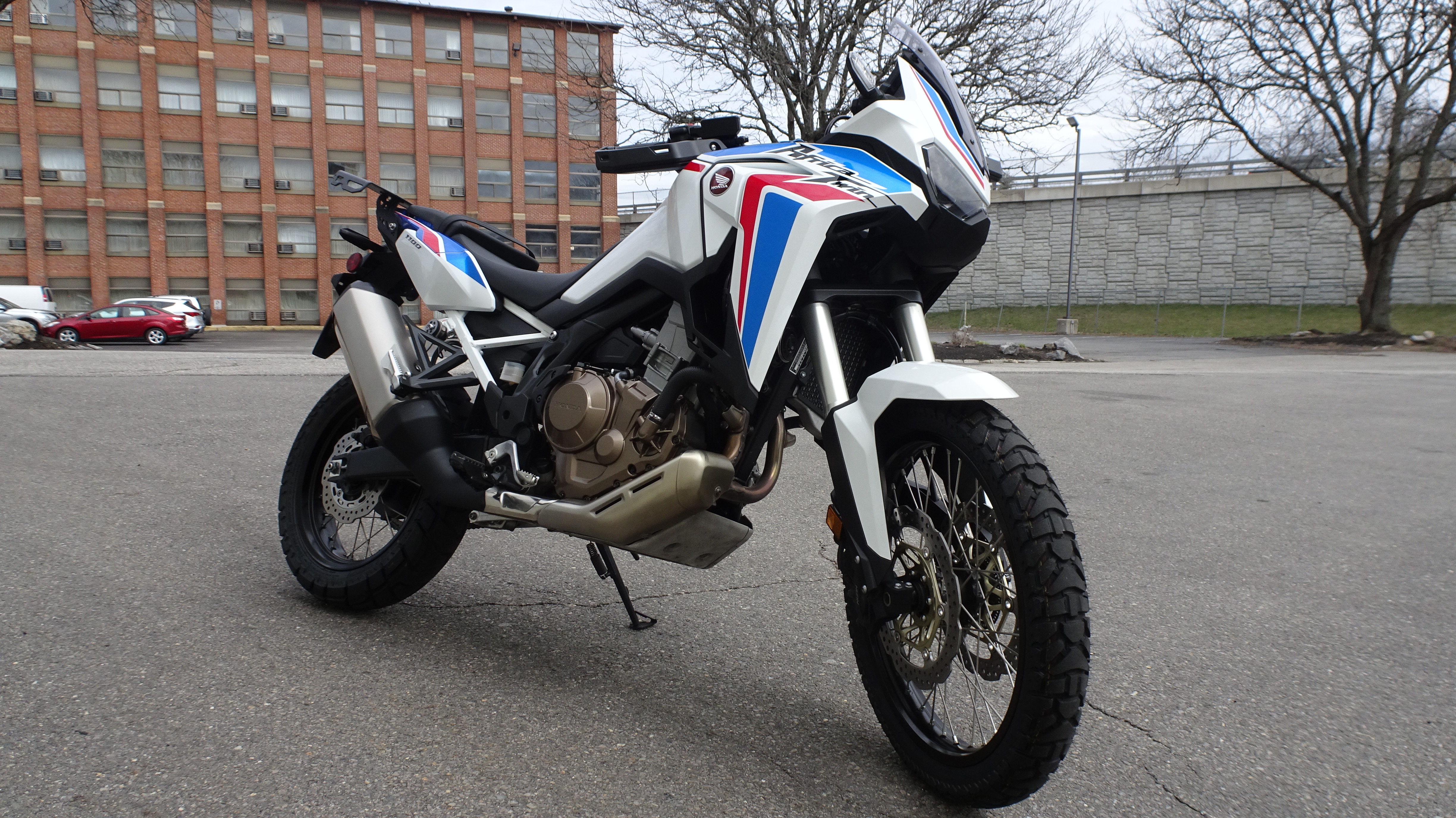 2021 AFRICA TWIN Base AFRICA TWIN Base CMK100117 - Click for larger photo