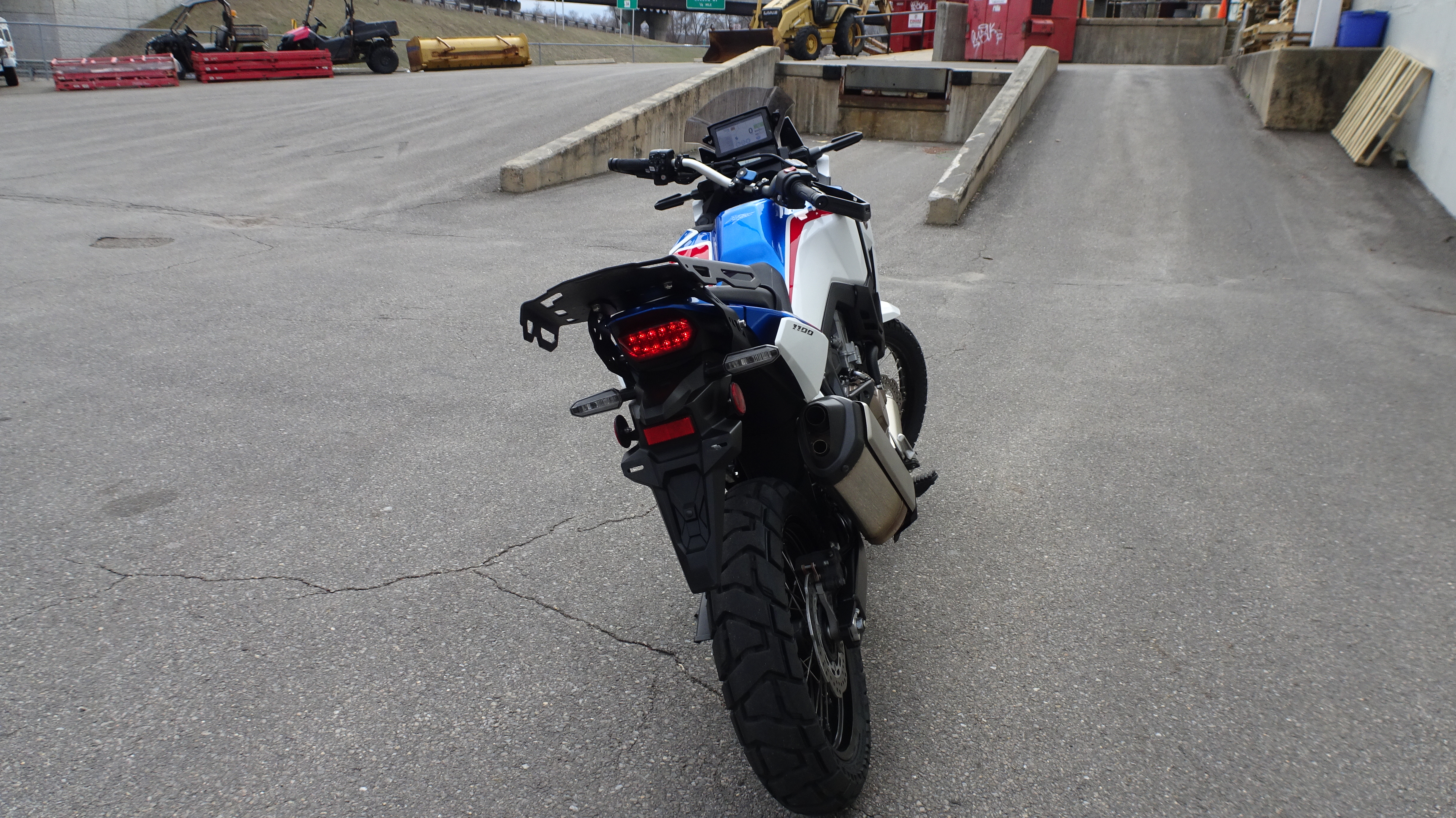 2021 AFRICA TWIN Base AFRICA TWIN Base CMK100117 - Click for larger photo
