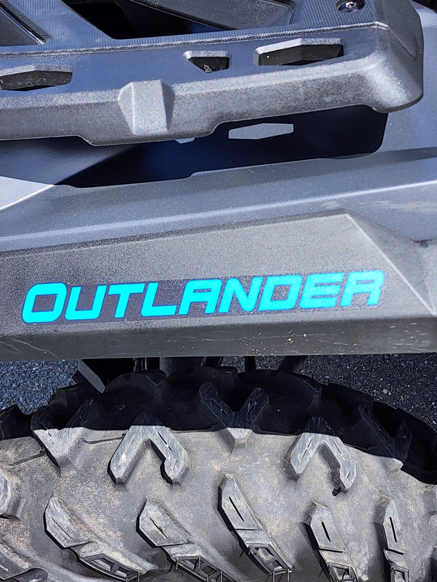 2021 Outlander XT 650 Outlander XT 650 M9698 - Click for larger photo