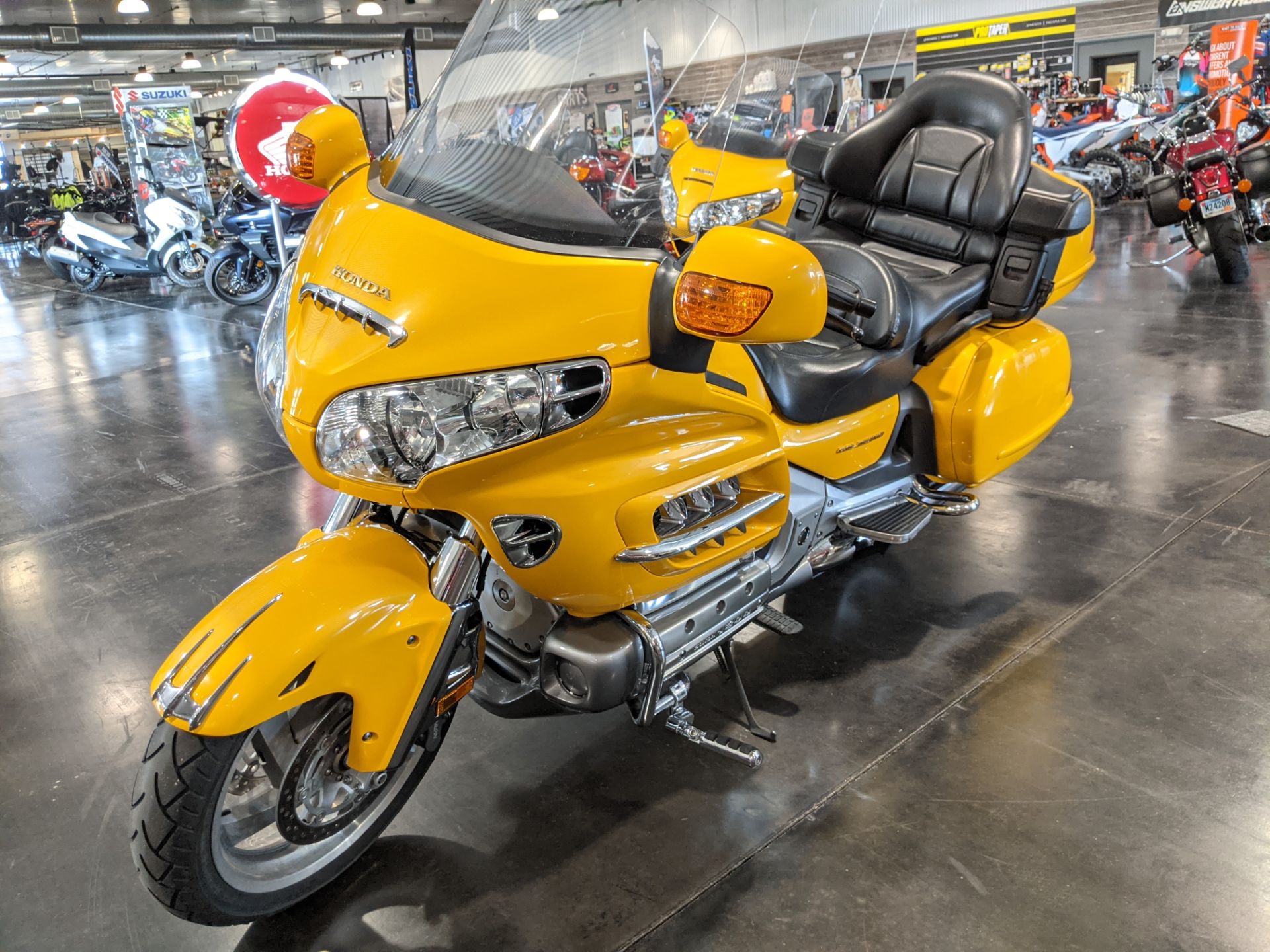 2002 Gold Wing Gold Wing 3137A - Click for larger photo