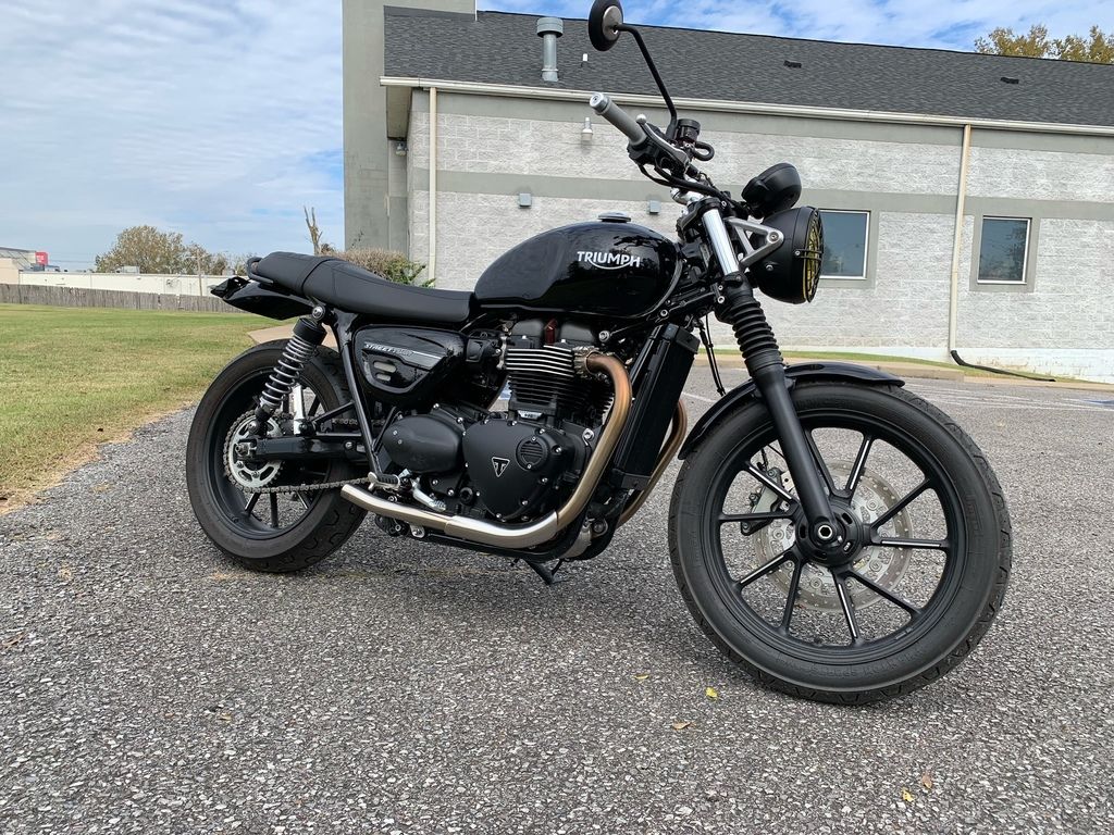 2022 Street Twin Matte Ironstone  UM4174 - Click for larger photo