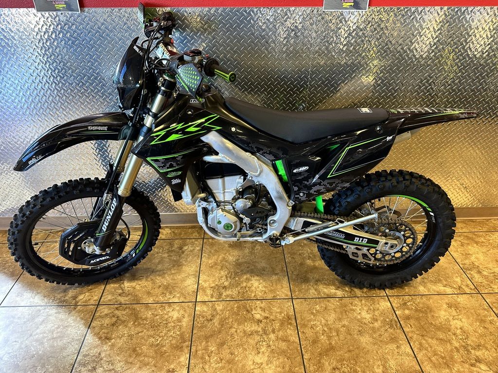 2021 KX450X  0008080 - Click for larger photo