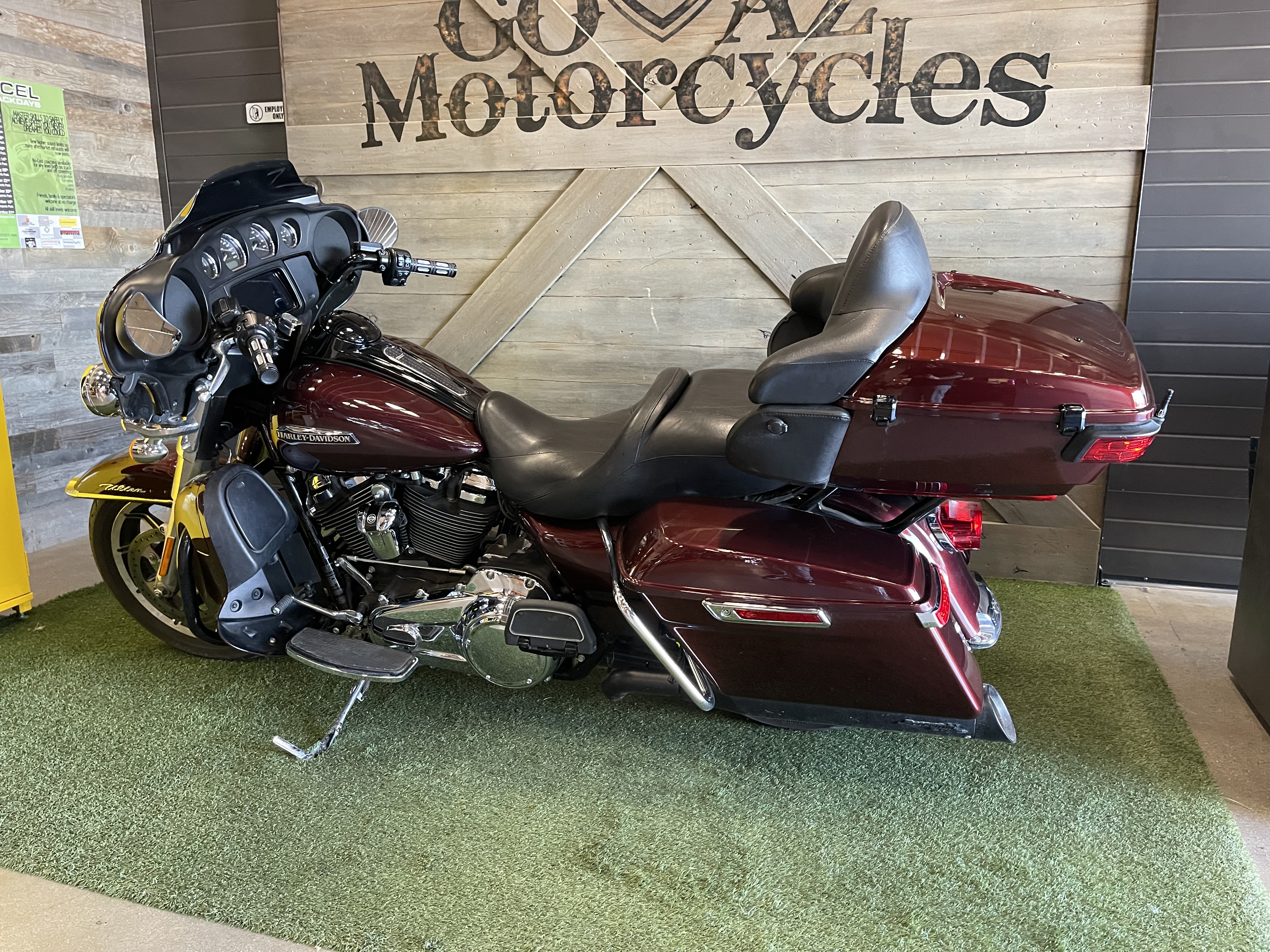 2019 ELECTRA GLIDE ULTRA ELECTRA GLIDE ULTRA U652637 - Click for larger photo