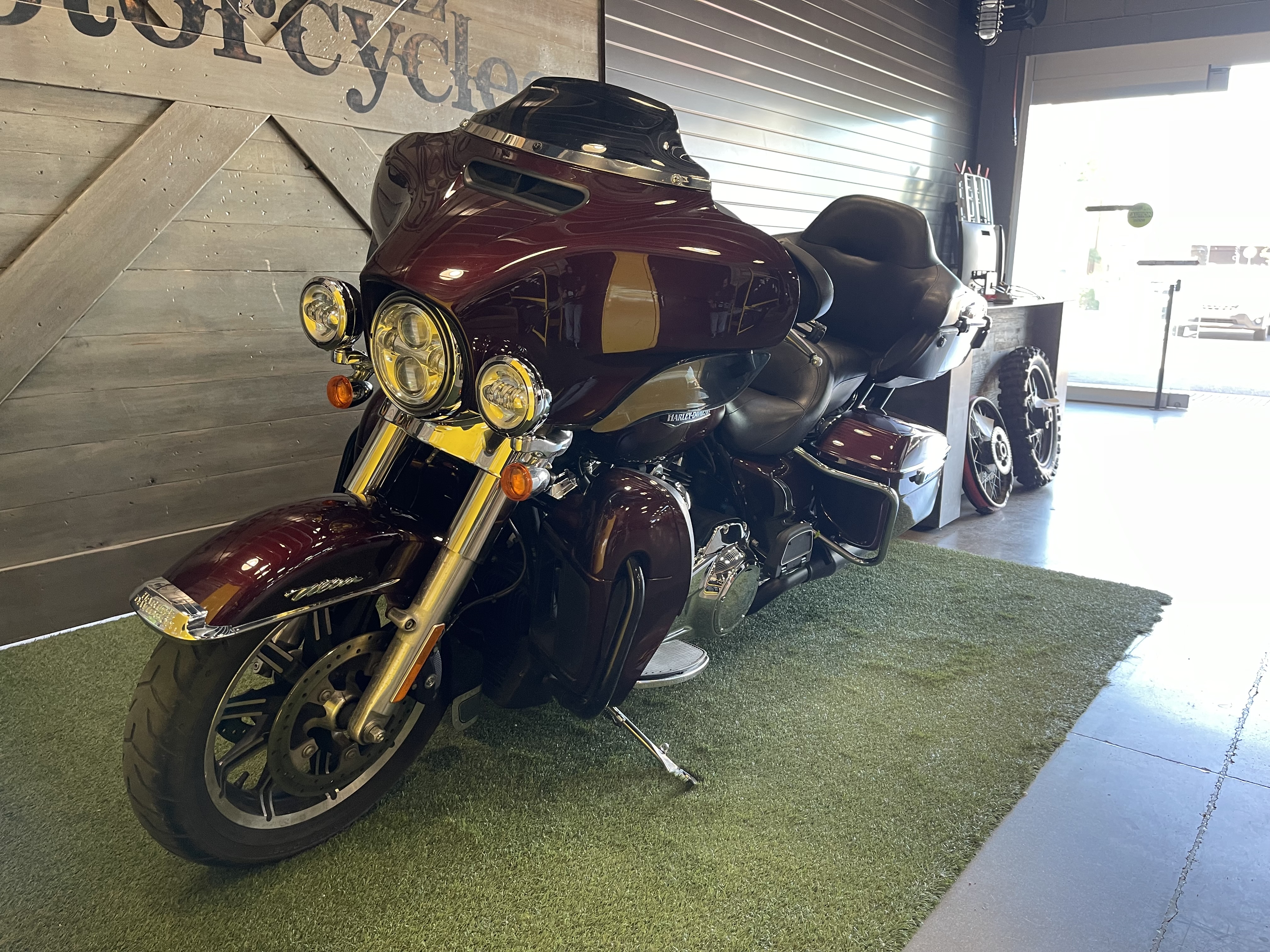 2019 ELECTRA GLIDE ULTRA ELECTRA GLIDE ULTRA U652637 - Click for larger photo
