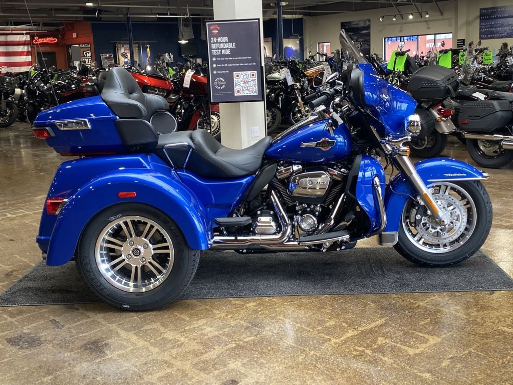 2024 FLHTCUTG - Tri Glide Ultra  B854991WF - Click for larger photo