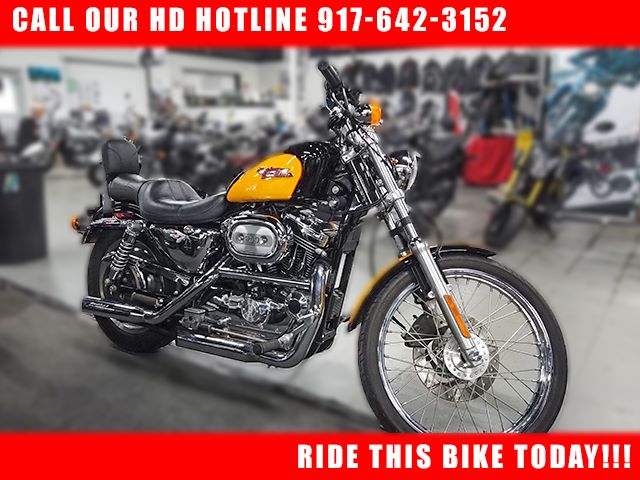 2001 XL 1200C Sportster&#174; 1200 Custom XL 1200C Sportster&#174; 1200 Custom UM-1K11705 - Click for larger photo