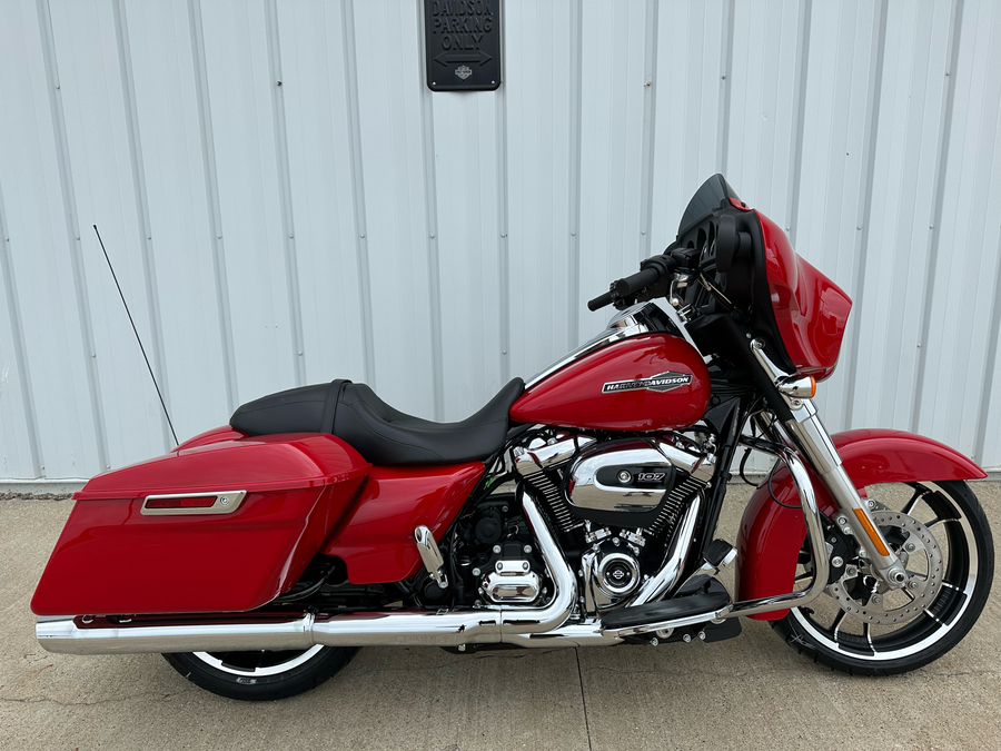 2023 Street Glide&#174; Street Glide&#174; 636280 - Click for larger photo