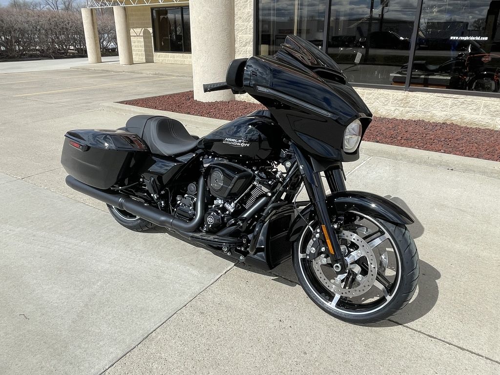 2024 FLHX - Street Glide  0231901 - Click for larger photo