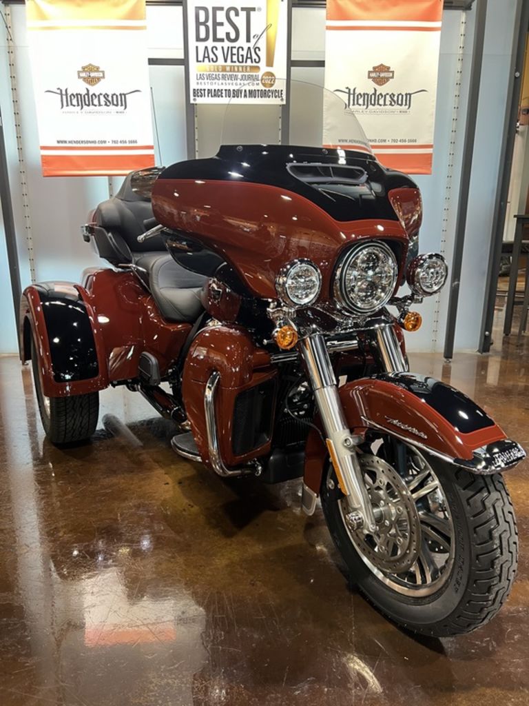 2024 FLHTCUTG - Tri Glide Ultra  856136 - Click for larger photo
