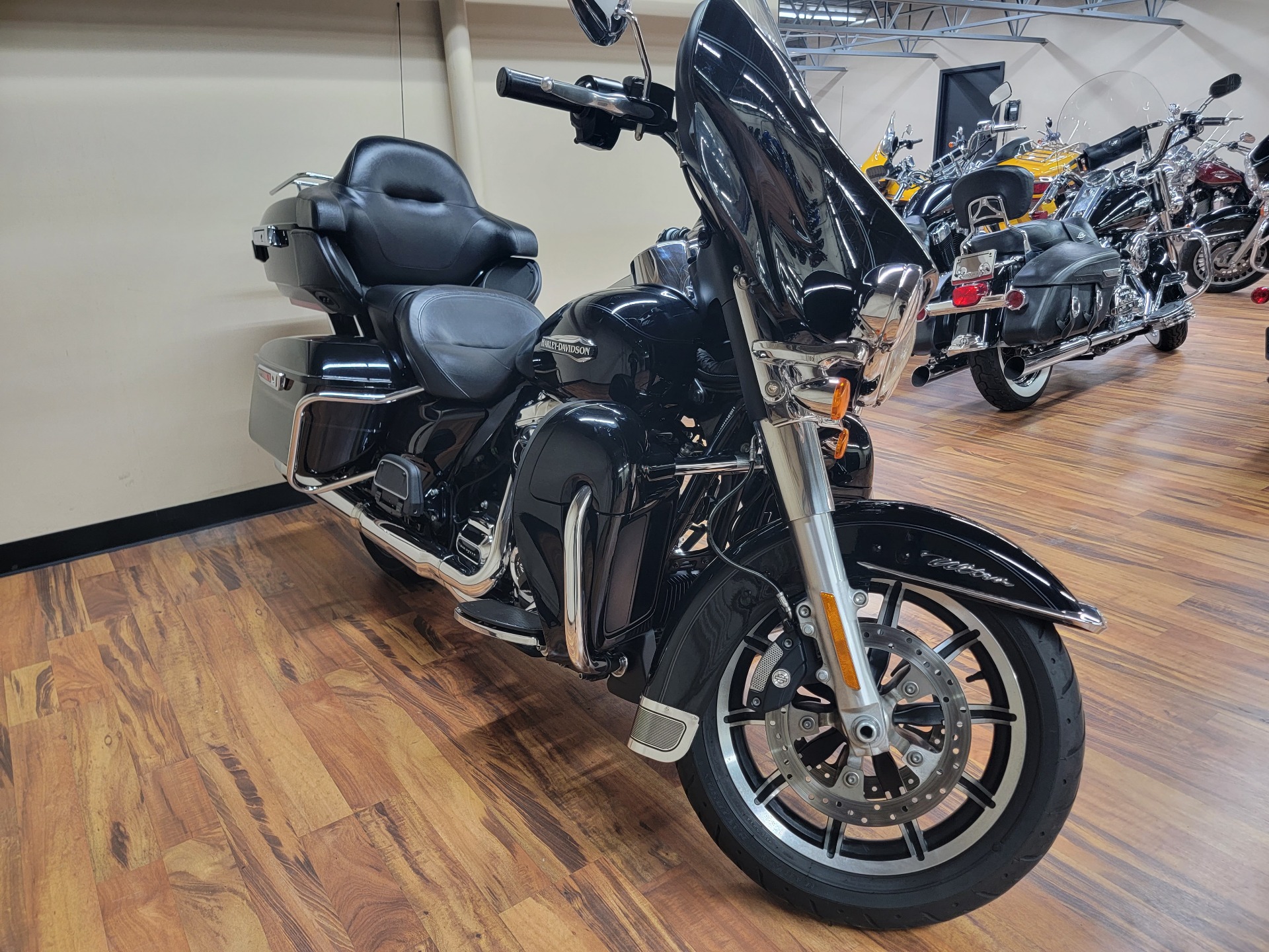 2018 Electra Glide&#174; Ultra Classic&#174; Electra Glide&#174; Ultra Classic&#174; HD637103 - Click for larger photo