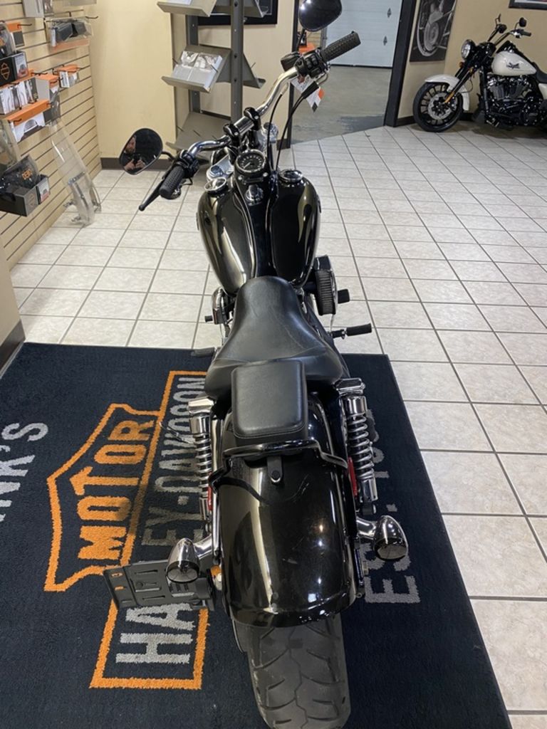 2016 FXDWG - Dyna Wide Glide  L490 - Click for larger photo