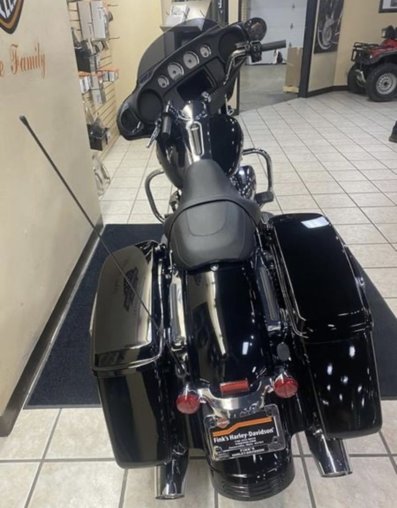 2019 FLHX - Street Glide  L282 - Click for larger photo