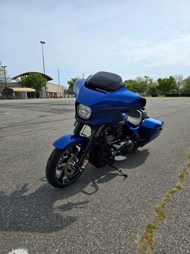 2024 FLHX - Street Glide  638245 - Click for larger photo