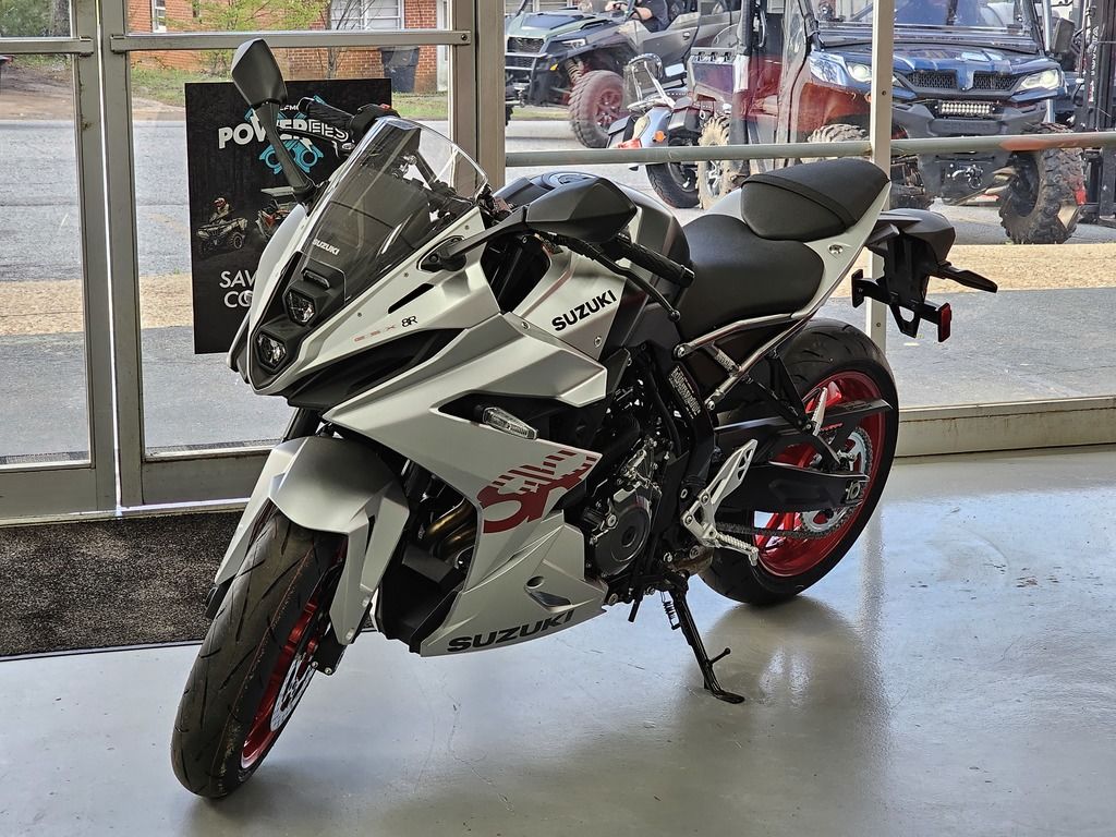 2024 GSX-8R  7101884 - Click for larger photo