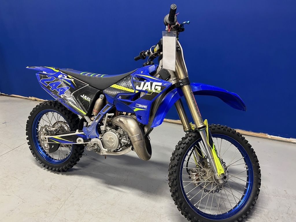 2020 YZ125  042505 - Click for larger photo
