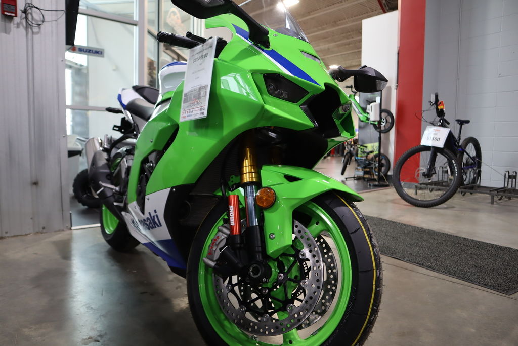 2024 Ninja ZX-10R 40th Anni. Edition  013803 - Click for larger photo