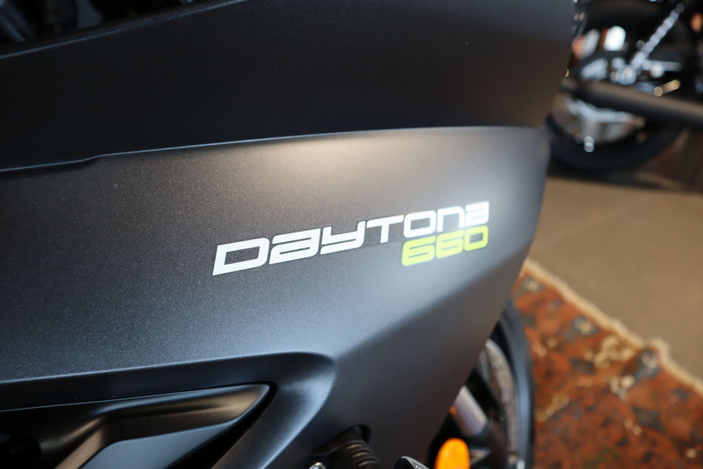 2025 Daytona 660 Satin Granite/Satin Black  BU7967 - Click for larger photo