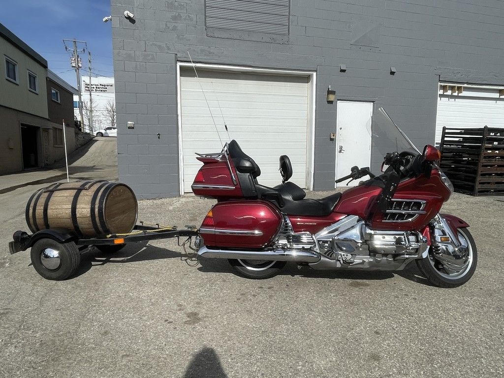 2001 GOLDWING GL1800  15419458 - Click for larger photo