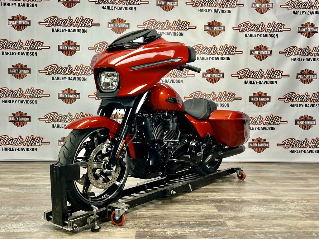 2024 FLHX - Street Glide  HR9106 - Click for larger photo