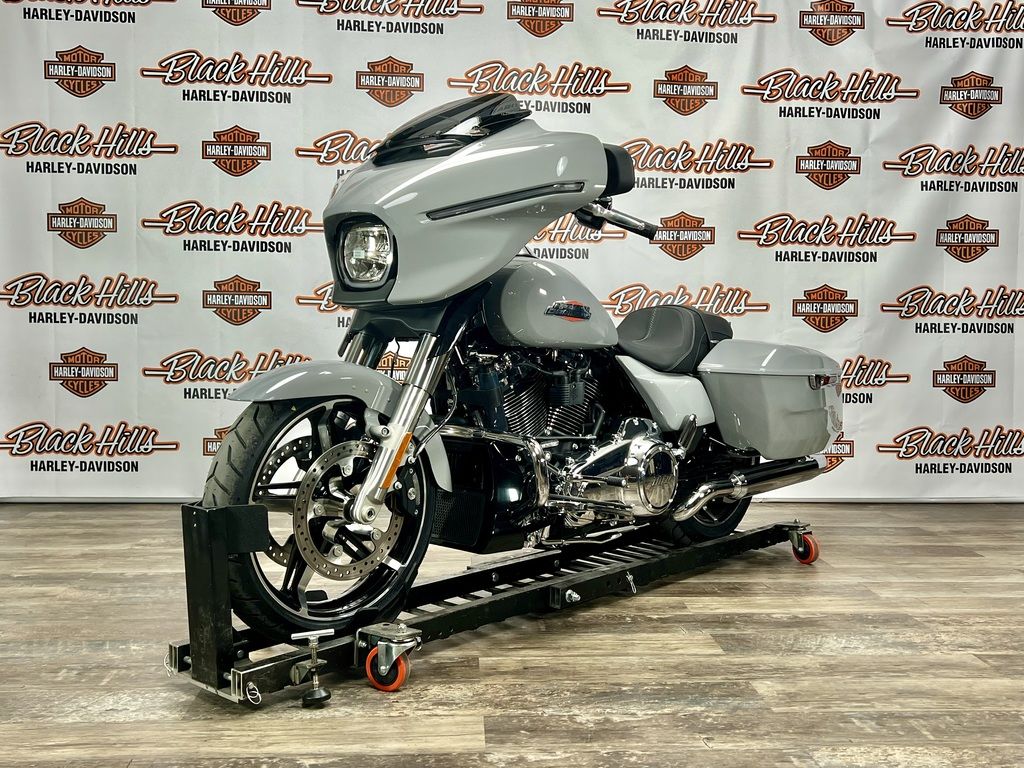 2024 FLHX - Street Glide  HR9119 - Click for larger photo