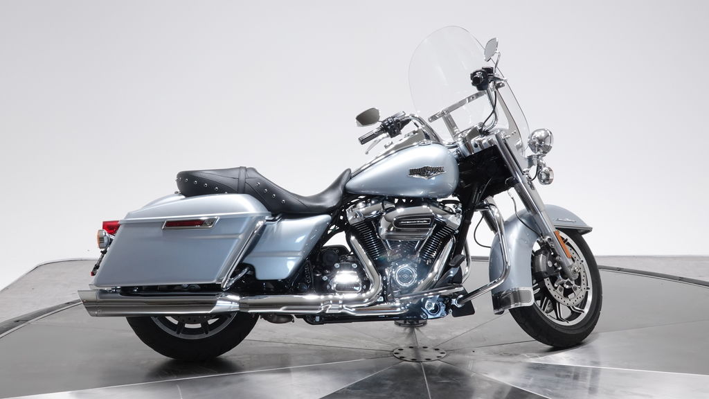 2019 FLHR - Road King  660232 - Click for larger photo