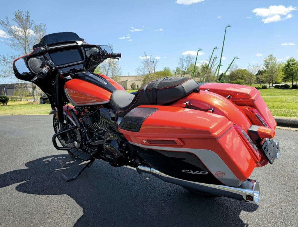2024 FLHXSE - CVO Street Glide  0281287 - Click for larger photo