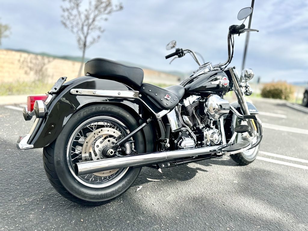 2017 FLSTC - Heritage Softail Classic  23020T - Click for larger photo