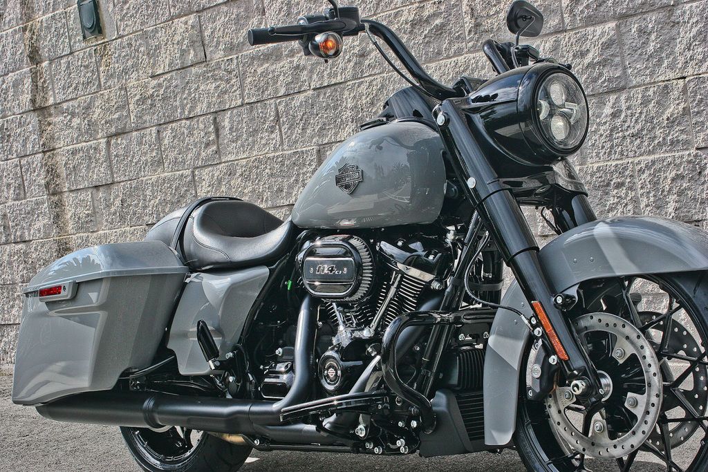 2024 FLHRXS - Road King Special  HD24090 - Click for larger photo