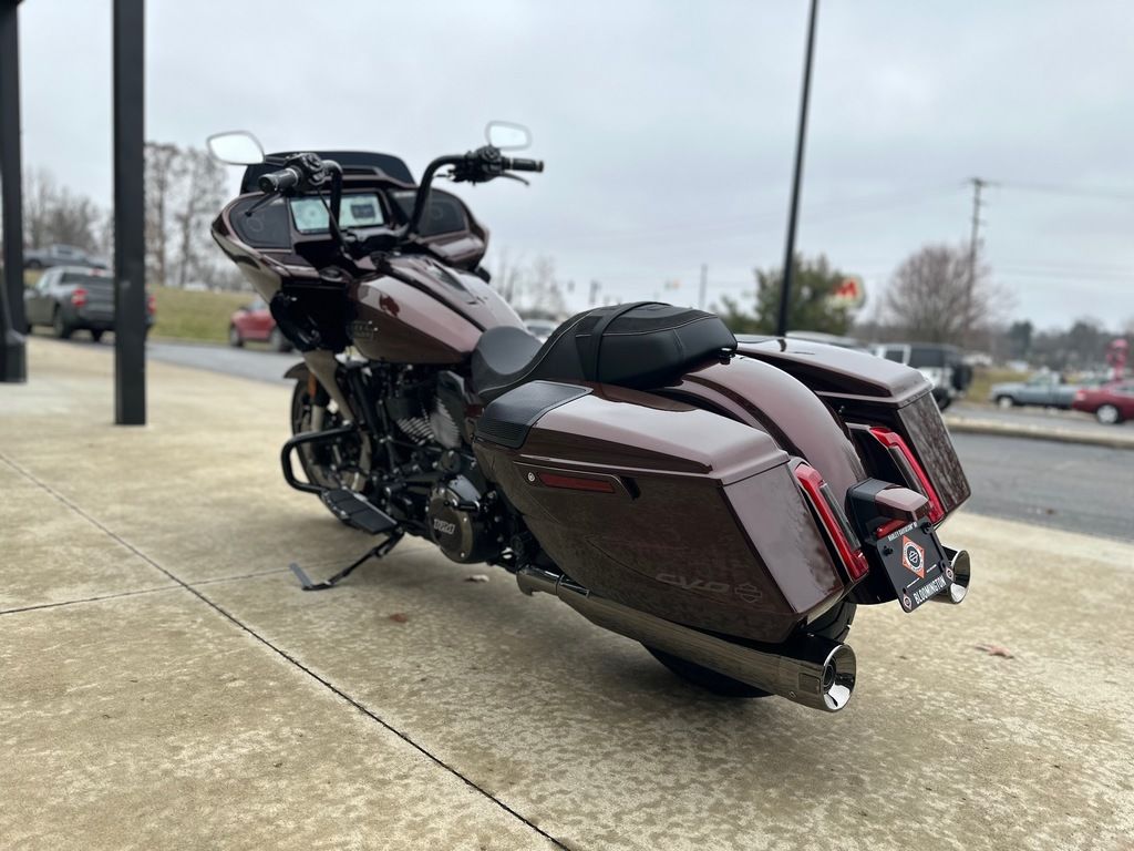 2024 FLTRXSE - CVO Road Glide  953092 - Click for larger photo