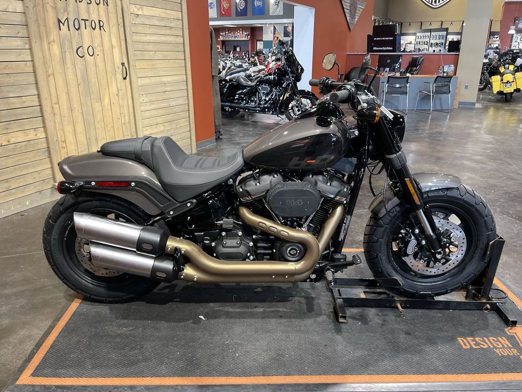 2023 FXFBS - Fat Bob 114  B026914FR - Click for larger photo