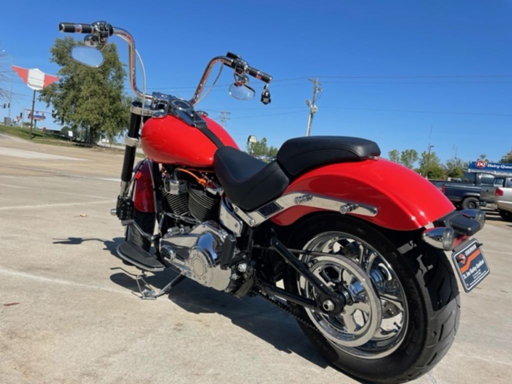 2020 FLSB - Softail Sport Glide  023787 - Click for larger photo