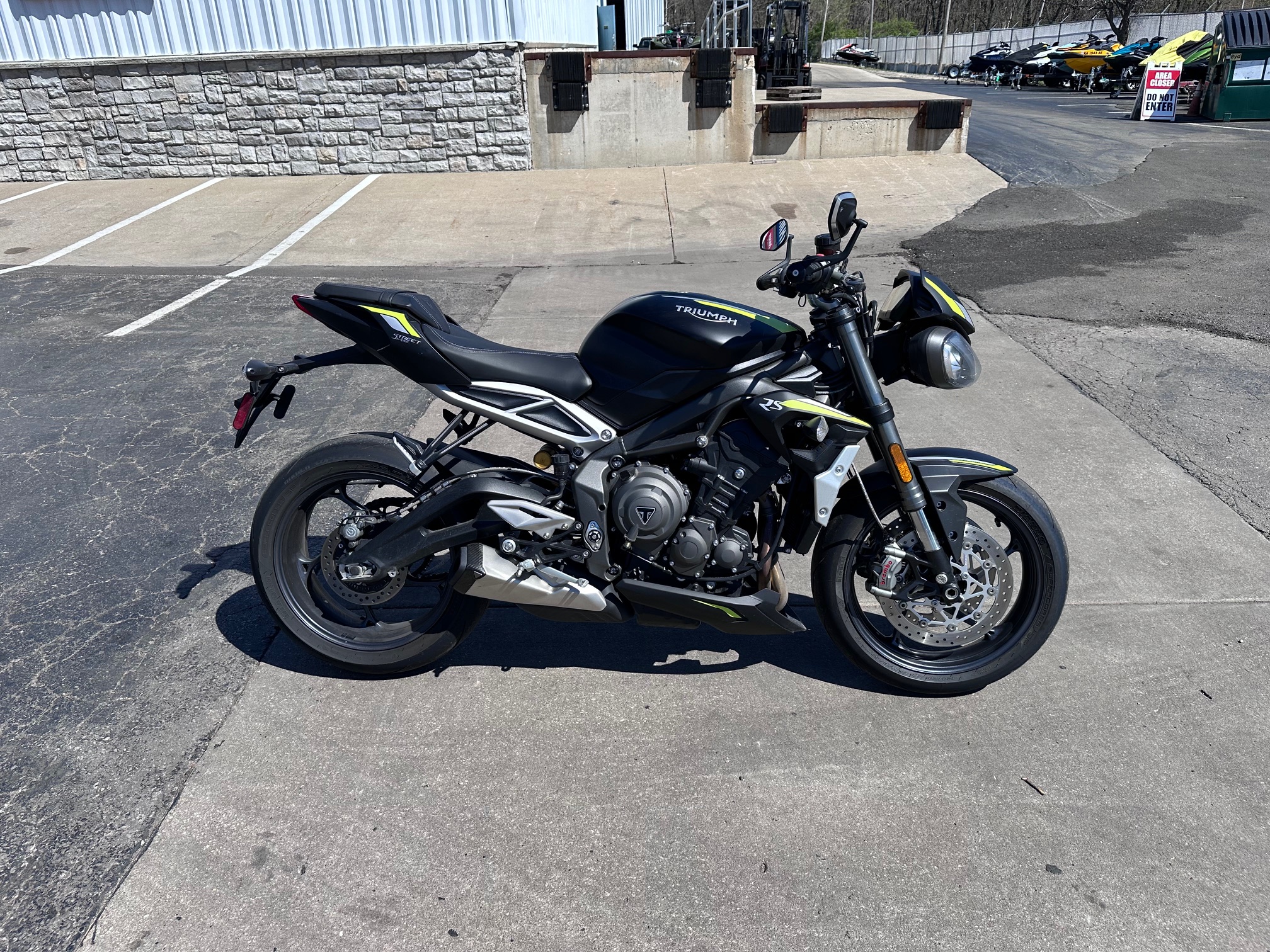 2022 STREET TRIPLE RS STREET TRIPLE RS NTAW5921 - Click for larger photo