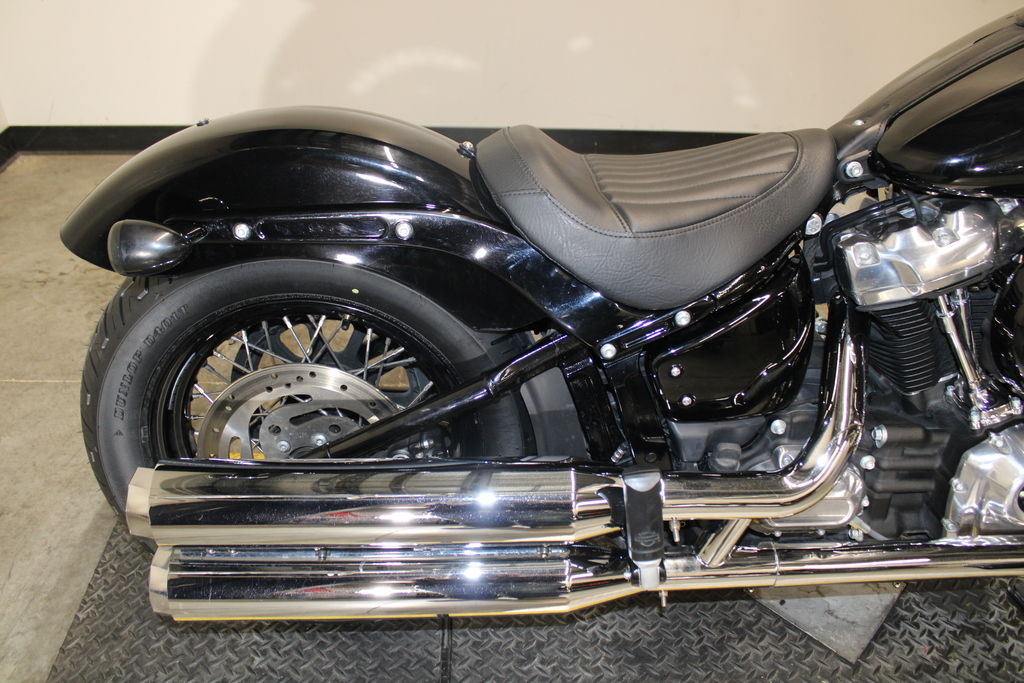2021 FLSL - Softail Slim  MB014904 - Click for larger photo