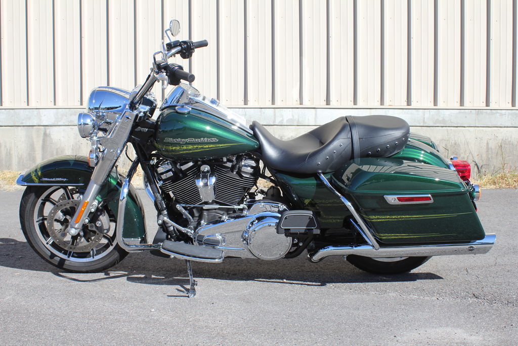 2019 FLHR - Road King  627390NP - Click for larger photo