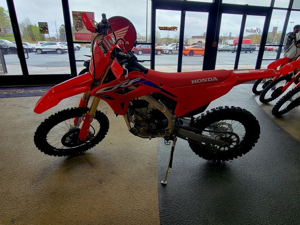 2023 CRF450RX  HO400411 - Click for larger photo