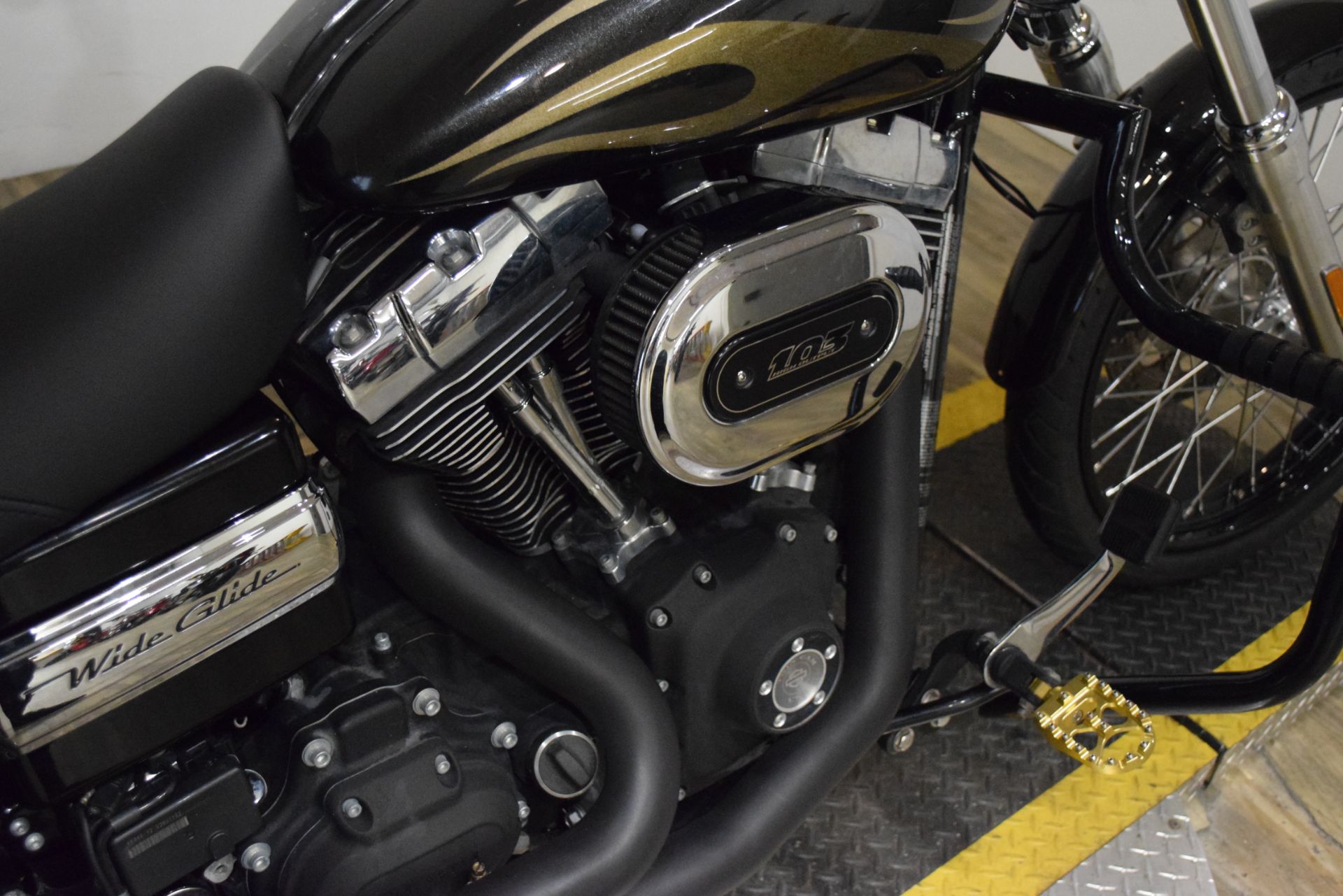 2016 Wide Glide&#174; Wide Glide&#174; AC1425 - Click for larger photo