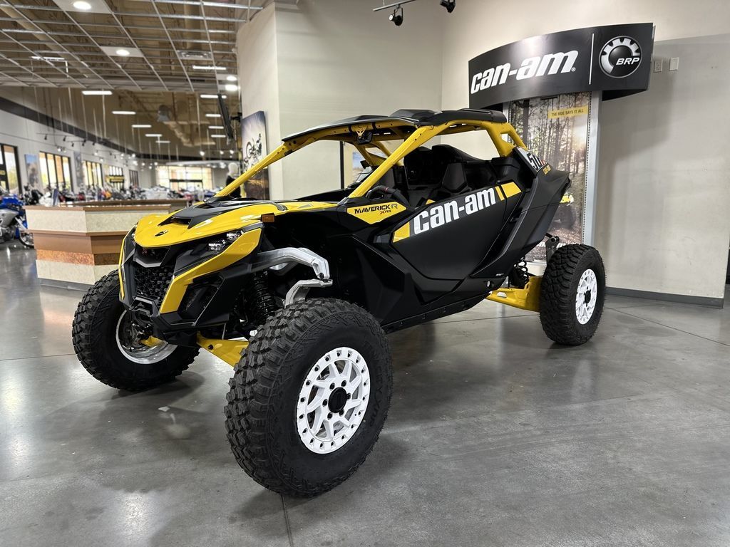 2024 Maverick R X RS with Smart-Shox Carbon B  CA000352 - Click for larger photo