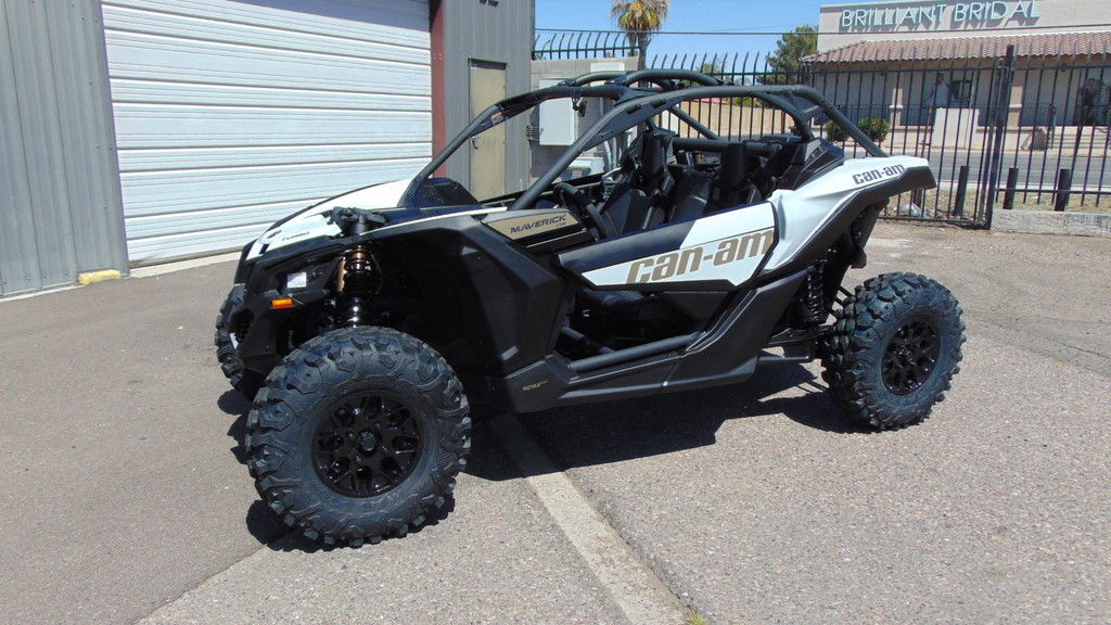 2024 Maverick X3 DS Turbo Fiery Red & Hyper S  CA000500 - Click for larger photo