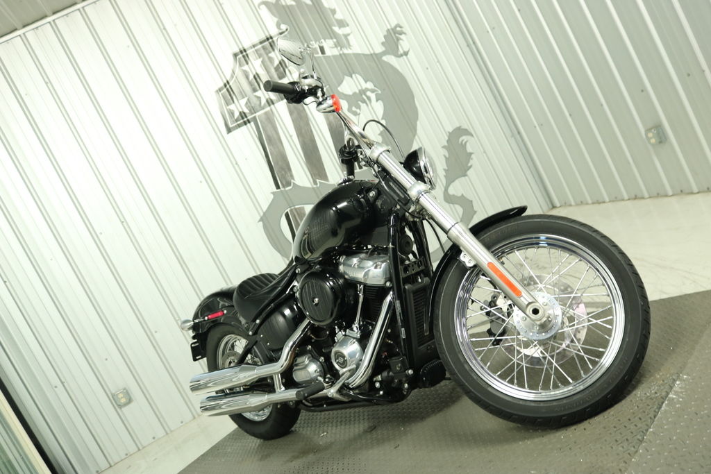 2020 FXST - Softail Standard  AA069301M - Click for larger photo