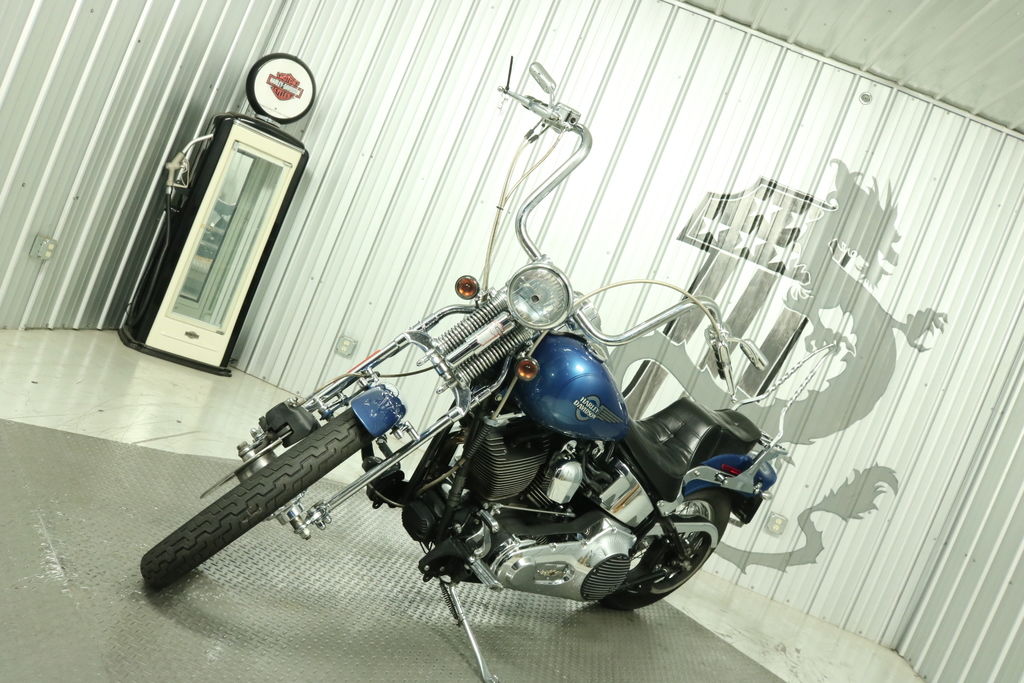 2005 FXSTS - Springer Softail  T022552M - Click for larger photo