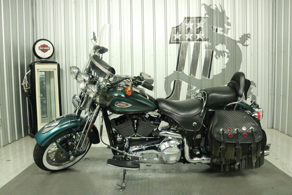 2000 FLSTS - Heritage Springer Softail  AA016941M - Click for larger photo