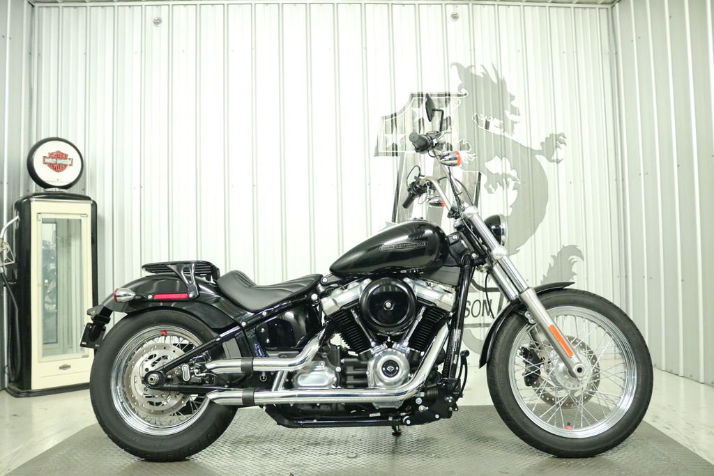 2020 FXST - Softail Standard  T069489M - Click for larger photo