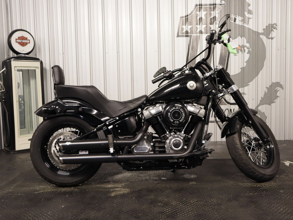 2021 FLSL - Softail Slim  T064203MA - Click for larger photo