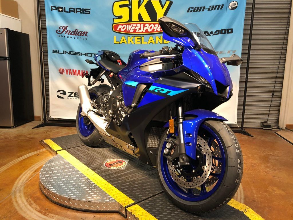 2024 YZF-R1  Y003882 - Click for larger photo