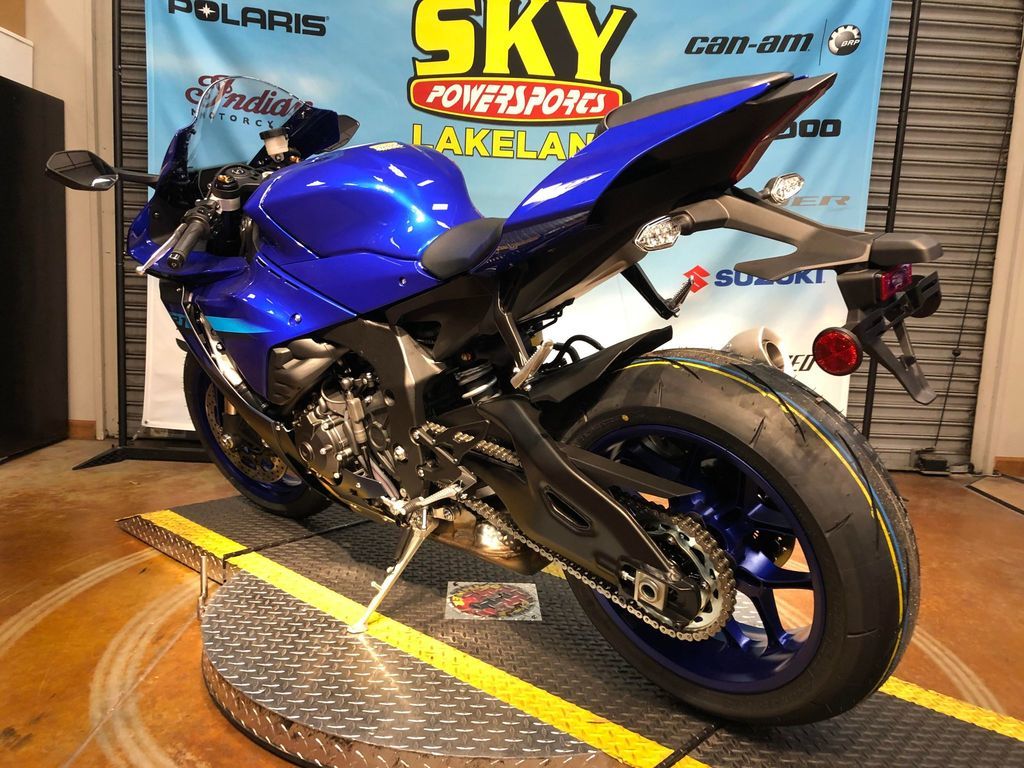 2024 YZF-R1  Y003882 - Click for larger photo